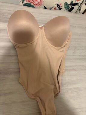 NWOT Backless Thong Nude Strapless Shapewear Bodysuit